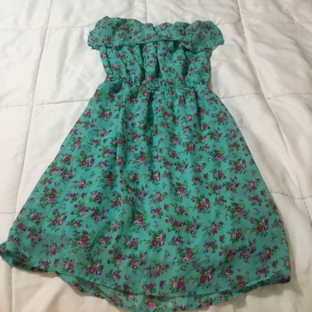 Strapless dress